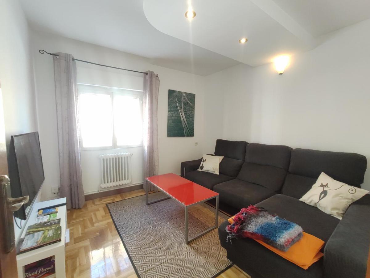 Apartamento Pamplona A 10 Minutos Del Centro エクステリア 写真